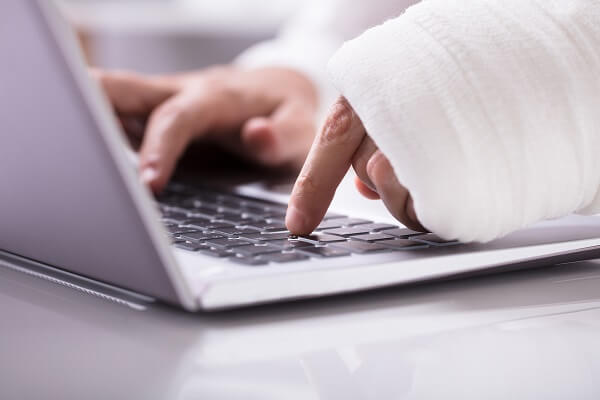 If You Have a Green Card, Can You Get Workers’ Comp?